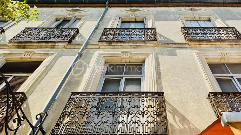 Maison bourgeoise avec commerce de 562 m² pour rénovation partielle