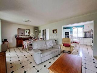  Propriété/château à vendre 6 pièces 136 m²
