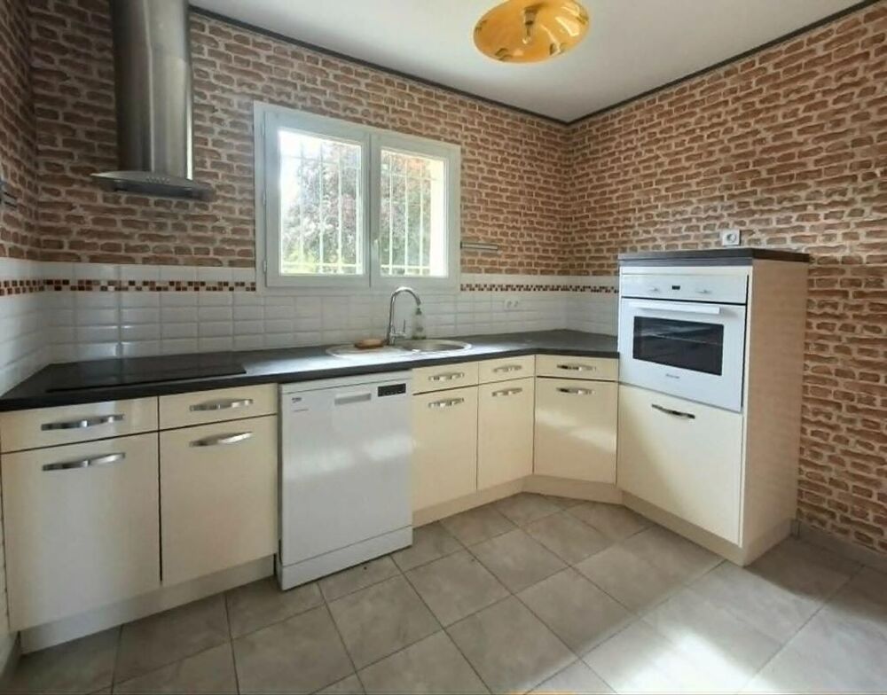 Maison de plain-pied 80 m² - 3 chambres - Terrain 1 466 m²