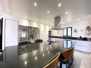  Maison � vendre 8 pi�ces 225 m�