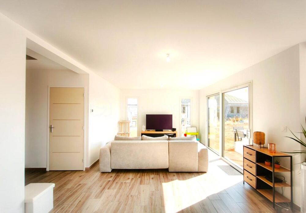 EN EXCLUSIVITÉ - Maison 6 pièces de 125 m² - Saint-Jean-sur-Mayenne 53240