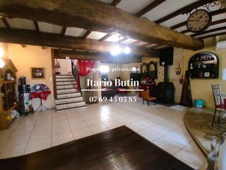  Maison  vendre 7 pices 205 m