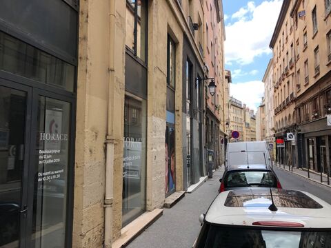   Dpt Rhône (69), à louer LYON 1ER Local commercial de 35m2 rue des capucins 