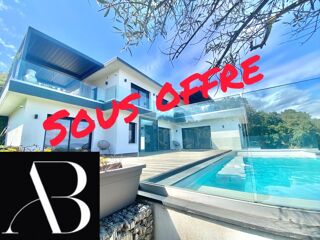  Villa  vendre 6 pices 265 m