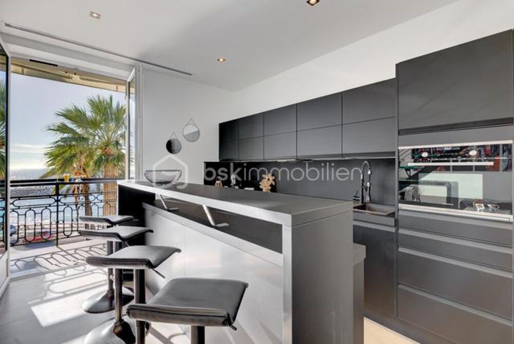 Vente Appartement CANNES -  PENTHOUSE - FRONT DE MER - 4 CHAMBRES - TERRASSE 100M² - 5 MIN DU PALAIS DES FESTIVALS Cannes