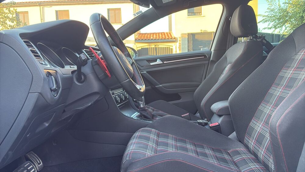 Golf 2.0 TSI 220 DSG6 GTI - Automatique Entretien constructeur 2016 occasion 13200 Arles