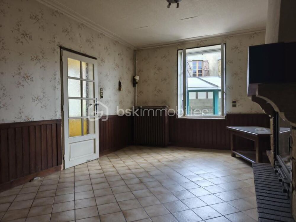Maison de 103 m2 - LIGNIERES ORGERES - DEPENDANCES ET GARAGE