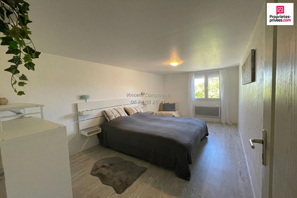 à vendre  Maison Esparron-de-Verdon (04800)