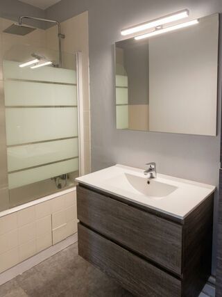  Appartement à louer 2 pièces 54 m²