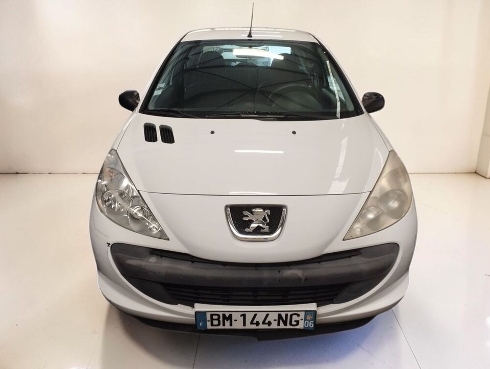 206 1.1 60 SERIE LIMITEE ATTRACTIVE 2011 occasion 06640 Saint-Jeannet