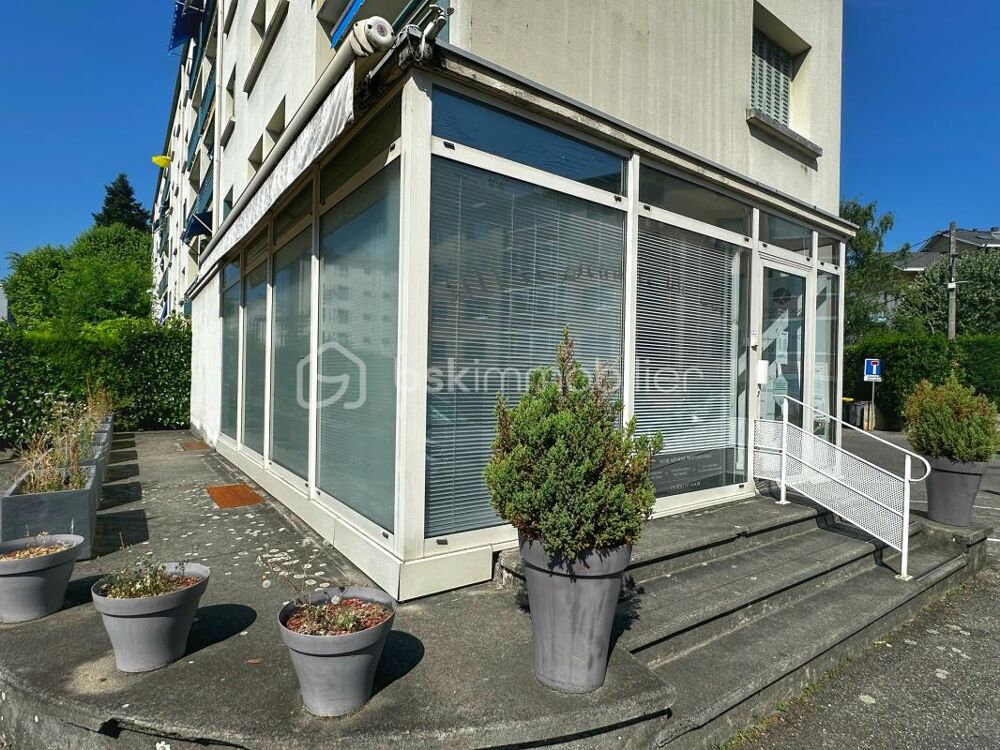   LOCAL PROFESSIONNEL 71 m² – SECTEUR MÉRANDE – CHAMBÉRY – CLIMATISÉ – DOUBLE ENTRÉE – GRANDE CAVE 