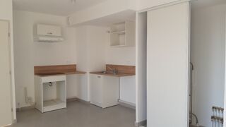  Appartement à louer 2 pièces 37 m²