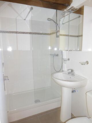  Appartement à louer 1 pièce 25 m²