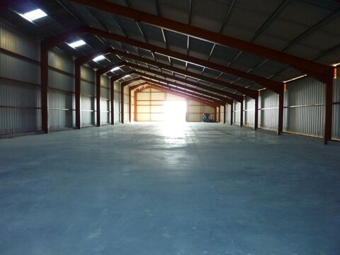   HANGAR DE STOCKAGE DE 1200 M² À LOUER À SEGREVILLE (31460) AVEC DEUX DOUBLE PORTES, ACCÈS POIDS LOURDS ET SOL ULTRA-RÉSISTANT 