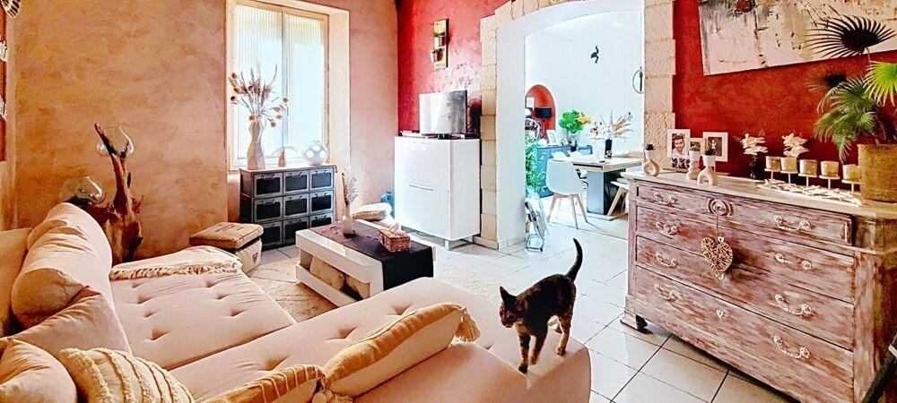 Maison de caractère à vendre à Fabrezan ? T5 rénovée ? Plafond seigneurial du XIII? siècle ? DPE C ? 165 000 FAI