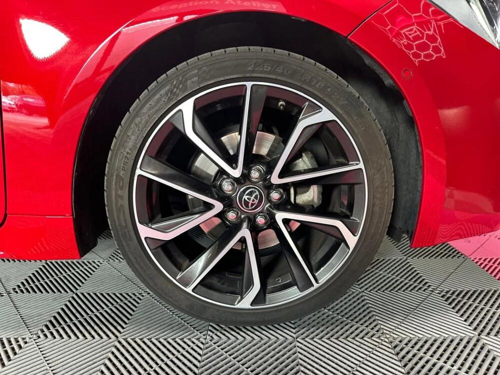 Corolla COLLECTION 2.0 HYBRIDE 184 CH – AUTOMATIQUE CARPLAY CAM&Eacute;RA S 2019 occasion 73000 Chambery