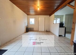 Vente Maison Maison aux Herbiers, maison plain-pied de 94 m2 avec 2 chambres sur une parcelle de 1250 m env2 env 4 pièce(s) 94.35 m2 Les herbiers