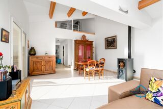  Villa � vendre 7 pi�ces 204 m� Castelnau le lez