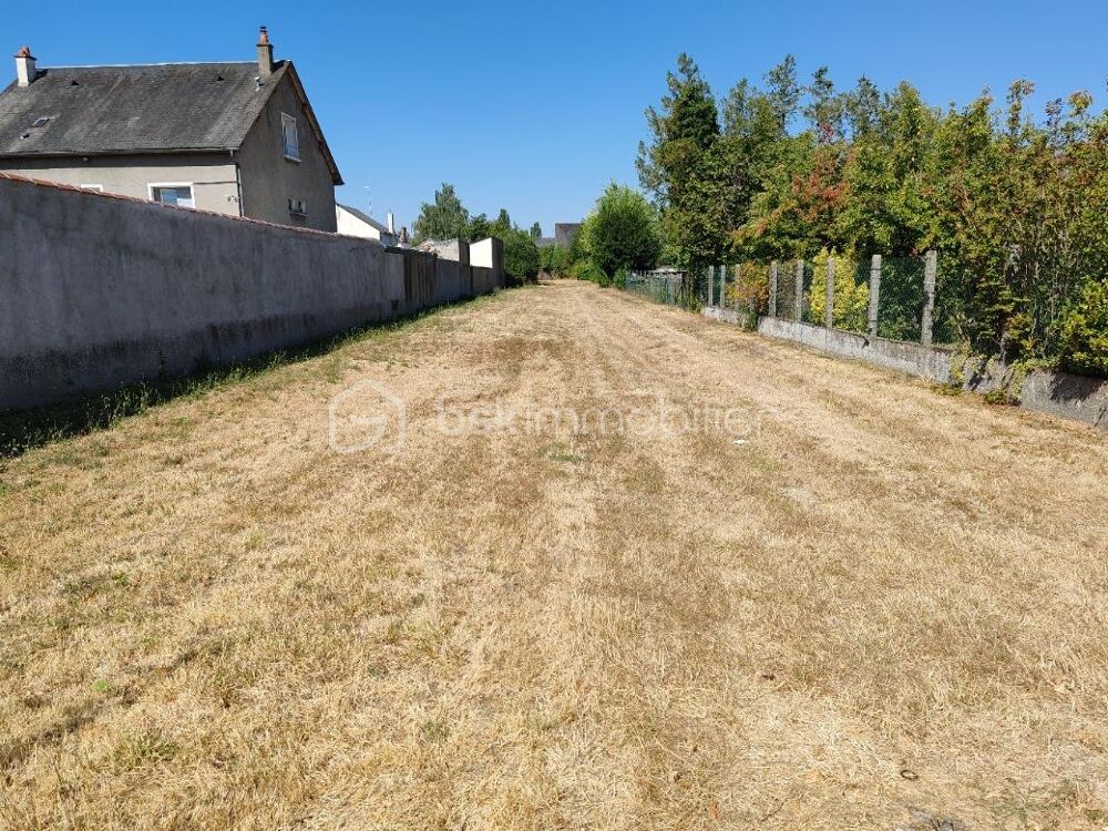 Maison de ville et grange à rénover entièrement