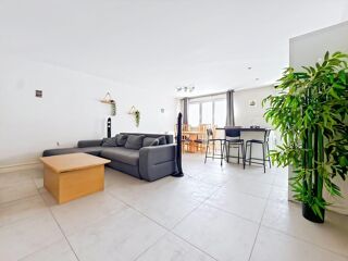 Vente Appartement Appartement T3 de 74,2 m² - Stationnement sous-sol - Cave Lyon 8