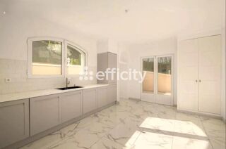  Villa à vendre 6 pièces 245 m²
