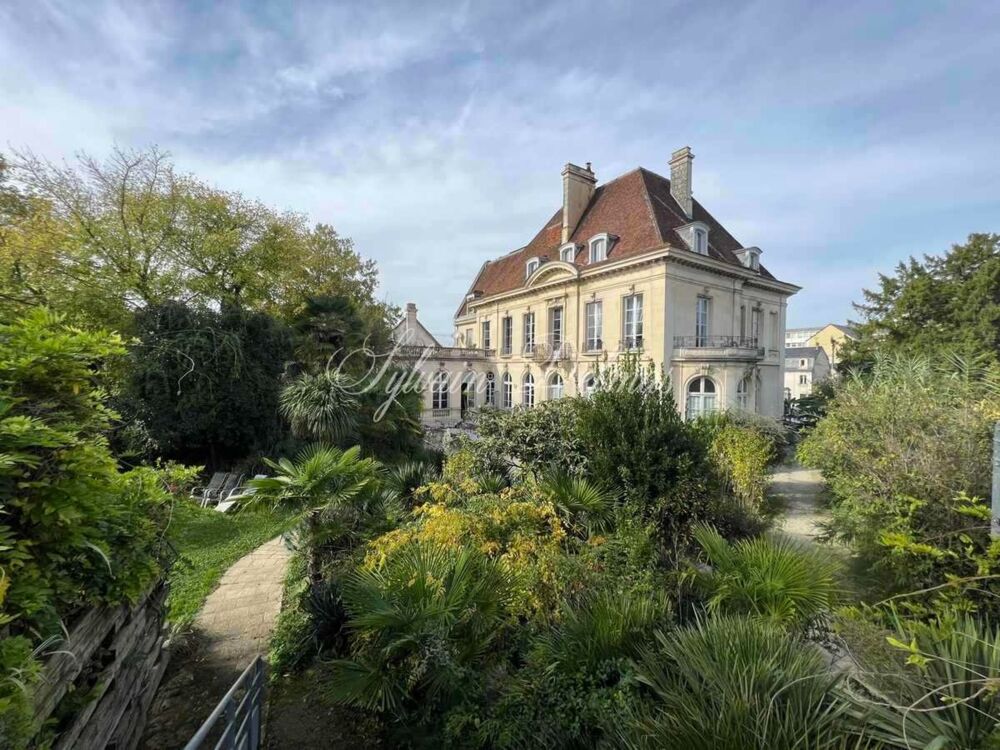 Vente Propriété/Château Propriete à vendre 25 pièces proche de POITIERS (86) Poitiers