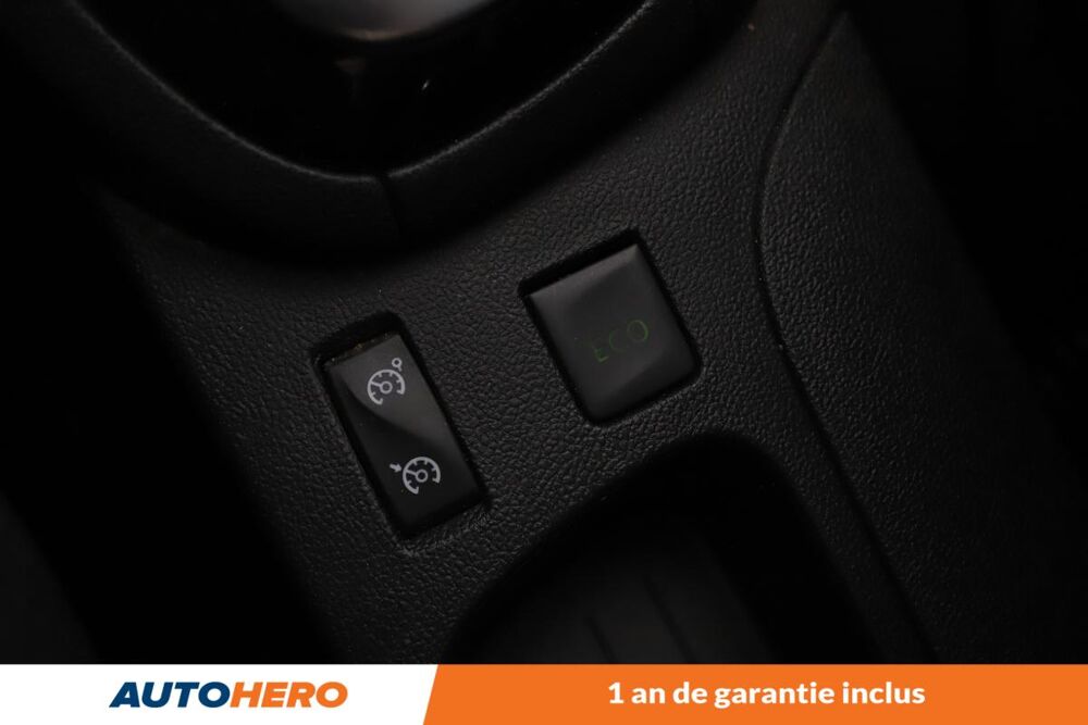 Clio 1.2 TCe Energy Intens EDC 118 ch 2017 occasion 92130 Issy-les-Moulineaux
