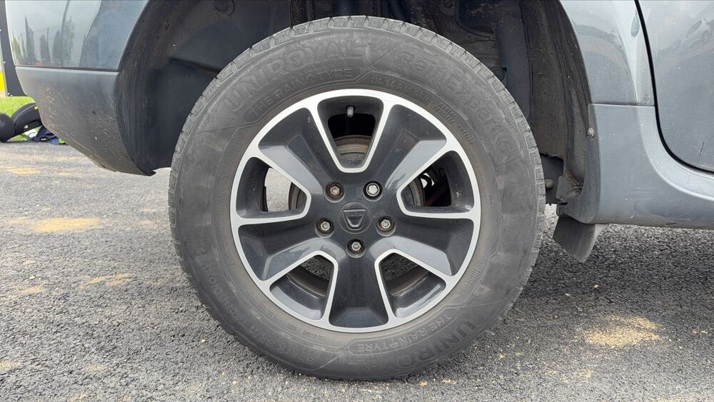 Duster 1.5 Blue dCi 110 4x2 EDC6 Black Touch 2018 occasion 76230 Isneauville