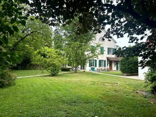  Propriété/château à vendre 9 pièces 220 m²