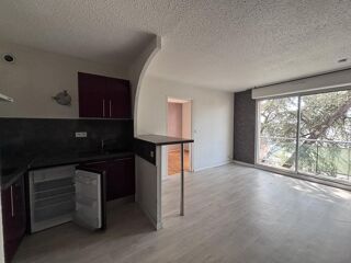  Appartement à louer 2 pièces 34 m²