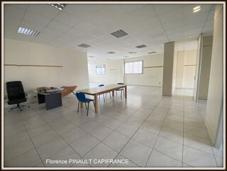  Immeuble à vendre 10 pièces 342 m²