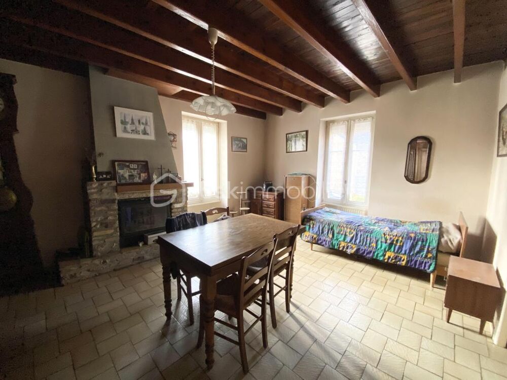 Maison 2 chambres, garage, cave et combles aménageables