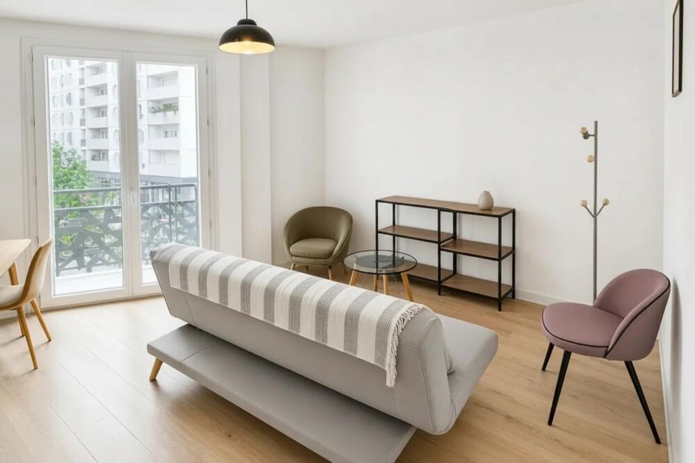 Cartoucherie bel appartement T4 avec balcon