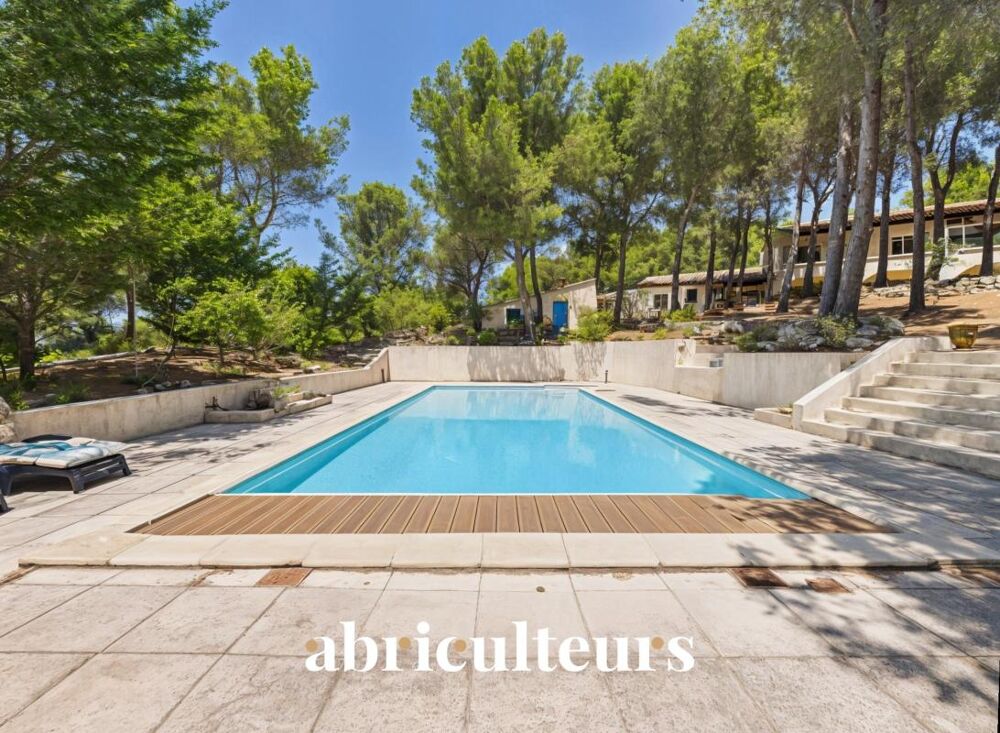 Vente Maison Maison d'architecte de 8 pièces à vendre proche Aix-en-Provence Ventabren