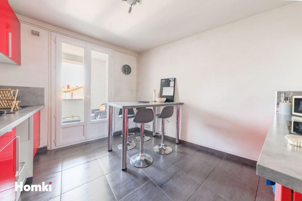 Vente Appartement À vendre – T2 de 59 m² avec garage, cave et balcon-loggia – Clermont-Ferrand, quartier Anatole France Clermont ferrand