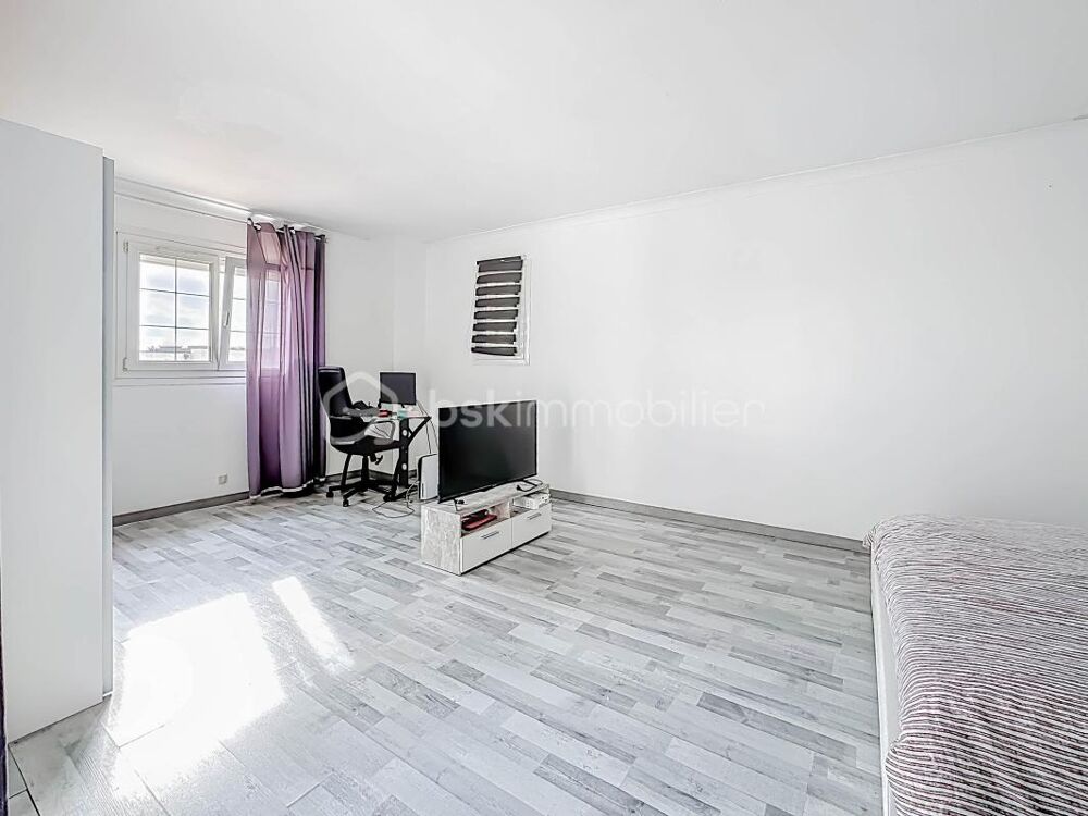 � vendre  Villa P�rols (34470)