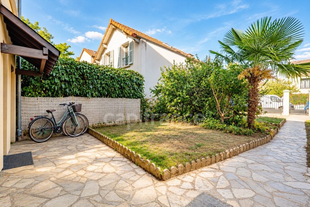 Versailles, A VENDRE MAISON RENOVEE de 110 m2 au sol- 4 chambres- JARDIN- CALME et proximité des commodités