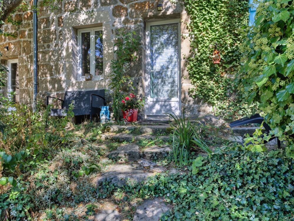 Vente Maison Ensemble immobilier de charme avec résidence principale et 3 gîtes, vaste terrain SAINT AGREVE (07) Saint agreve