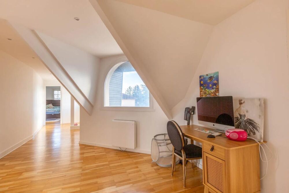 � vendre  Villa Saint-Laurent-de-Mure (69720)