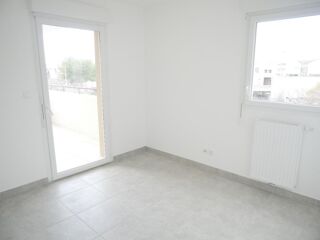  Appartement à louer 3 pièces 63 m²