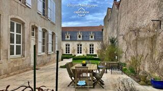  Maison  vendre 15 + pices 589 m