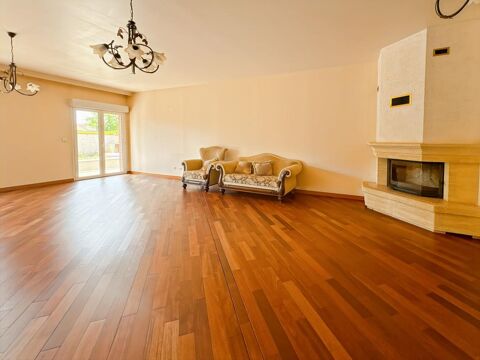  Maison  louer 6 pices 288 m