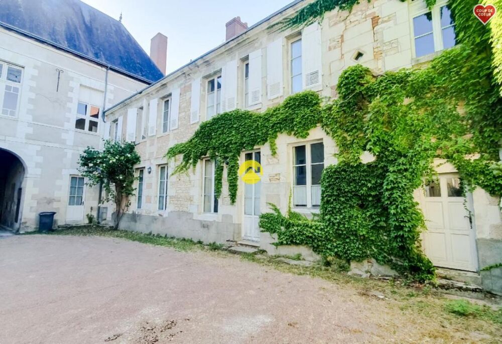 Vente Hôtel particulier Demi-hôtel particulier du XVIIe Richelieu