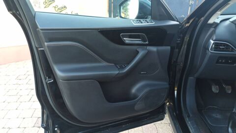 F-PACE 2.0 D 180 AWD Prestige 2017 occasion 69220 Belleville En Beaujolais