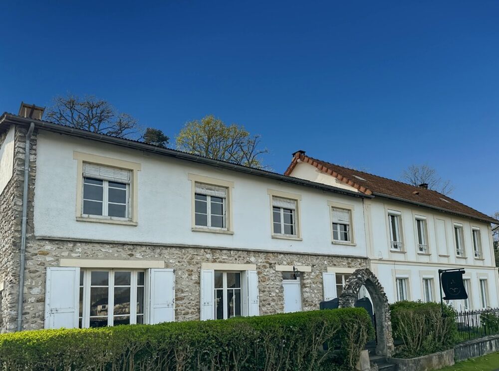 BOISSISE LE ROI (77) Bords de Seine, Maison de caractère 216 m2 environ 7 pièces sur terrain de 700 m2