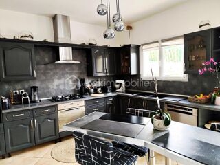  Maison  vendre 6 pices 165 m