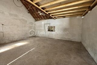  Parking / Garage � vendre 85 m�