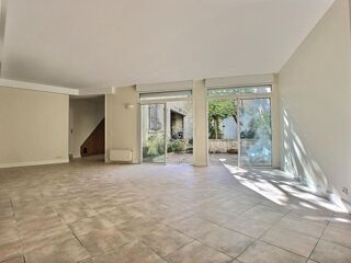  Immeuble  vendre 9 pices 210 m