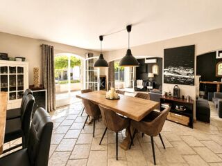  Villa à vendre 6 pièces 160 m²