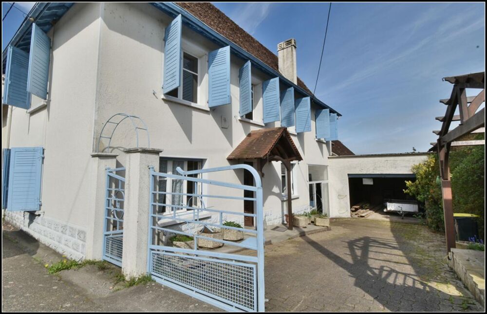 LAGOR - MAISON BEARNAISE AVEC DEPENDANCE - 132 M² HABITABLE